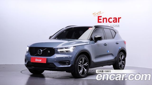 Volvo XC40 T4 R-Design 2020 — фото 1