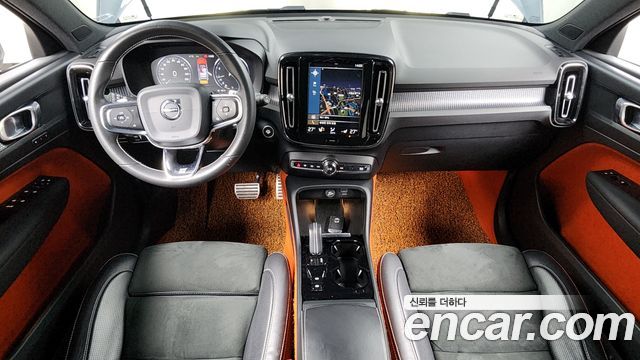 Volvo XC40 T4 R-Design 2020 — фото 7