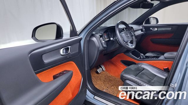Volvo XC40 T4 R-Design 2020 — фото 10
