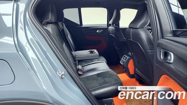Volvo XC40 T4 R-Design 2020 — фото 12