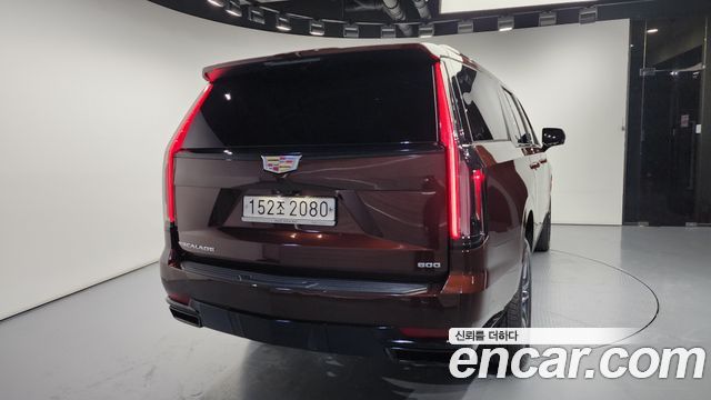 Cadillac Escalade (V) 6.2 ESV ESV Sports Platinum 2022 — фото 4