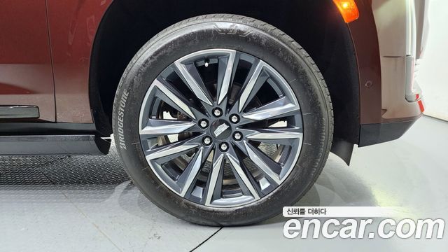 Cadillac Escalade (V) 6.2 ESV ESV Sports Platinum 2022 — фото 5