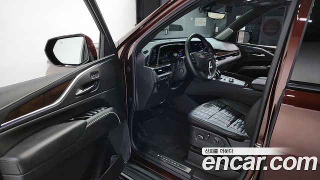 Cadillac Escalade (V) 6.2 ESV ESV Sports Platinum 2022 — фото 10