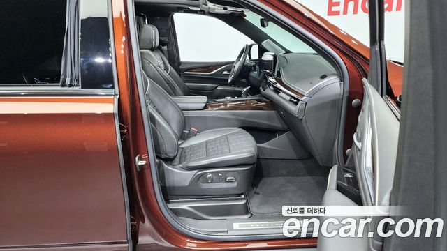 Cadillac Escalade (V) 6.2 ESV ESV Sports Platinum 2022 — фото 11