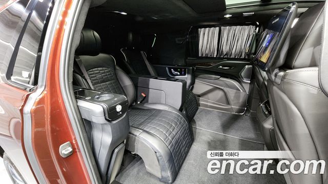 Cadillac Escalade (V) 6.2 ESV ESV Sports Platinum 2022 — фото 12