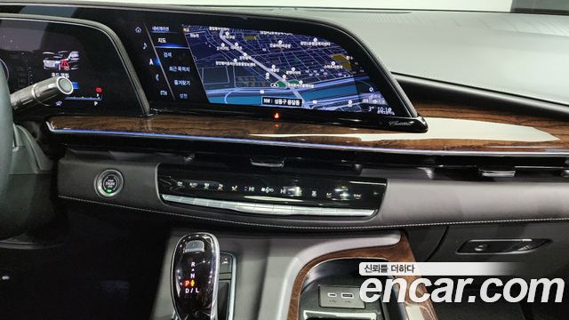 Cadillac Escalade (V) 6.2 ESV ESV Sports Platinum 2022 — фото 14