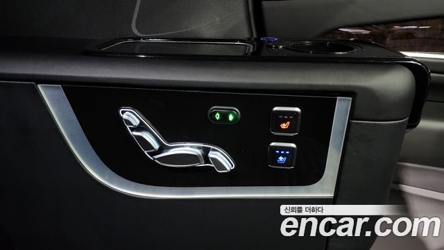 Cadillac Escalade (V) 6.2 ESV ESV Sports Platinum 2022 — фото 18
