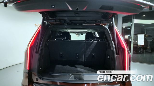 Cadillac Escalade (V) 6.2 ESV ESV Sports Platinum 2022 — фото 20