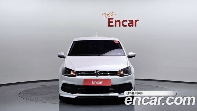 Volkswagen Polo 1.6 TDI R-Line 5th 2014 — фото 3
