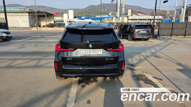 BMW X1 (U11) sDrive 20i M Sport 2023 — фото 4