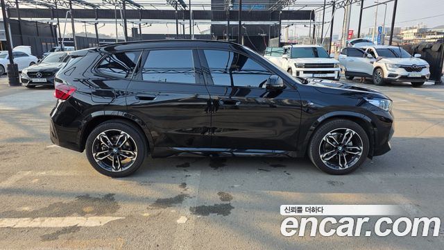 BMW X1 (U11) sDrive 20i M Sport 2023 — фото 13