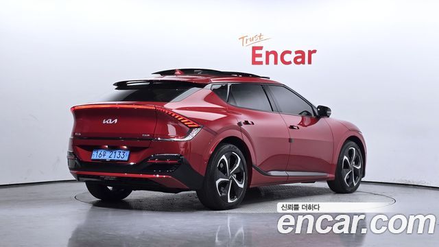 Kia EV6 Long Range GT Line 2023 — фото 2