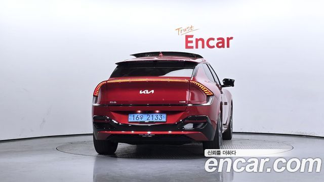 Kia EV6 Long Range GT Line 2023 — фото 4