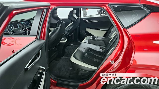Kia EV6 Long Range GT Line 2023 — фото 12