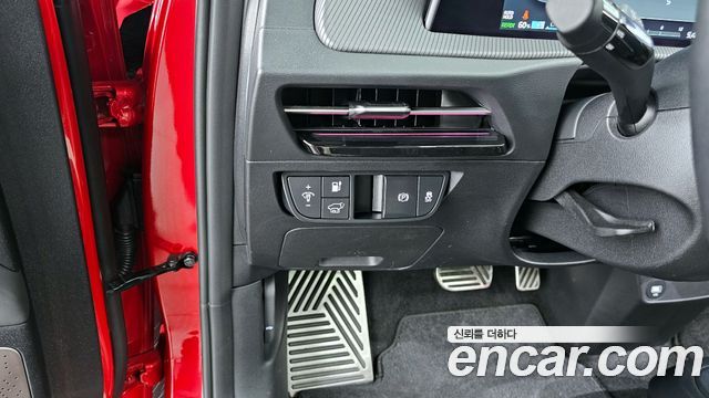 Kia EV6 Long Range GT Line 2023 — фото 16