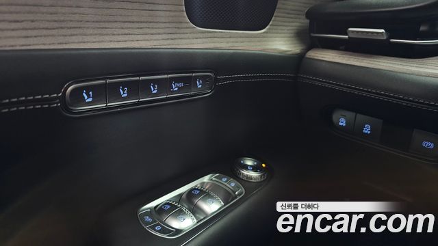 Genesis G90 (RS4) Gasoline 3.5 Turbo AWD 2023 — фото 17