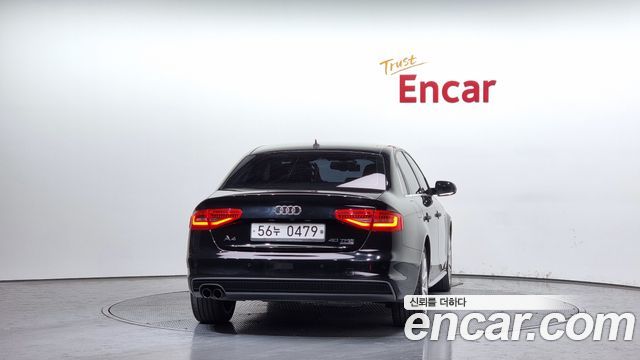Audi A4 40 TFSI Quattro Dynamic B8 2015 — фото 4