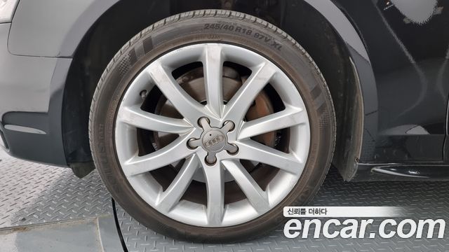 Audi A4 40 TFSI Quattro Dynamic B8 2015 — фото 5