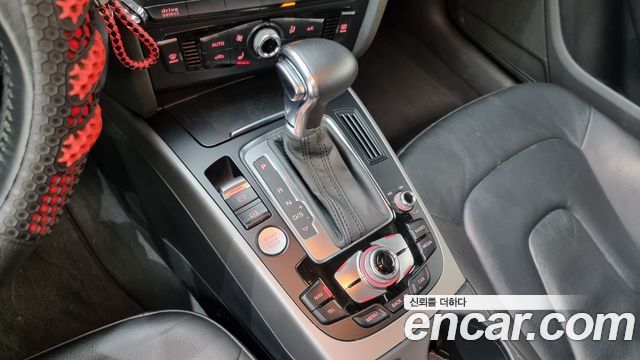 Audi A4 40 TFSI Quattro Dynamic B8 2015 — фото 9