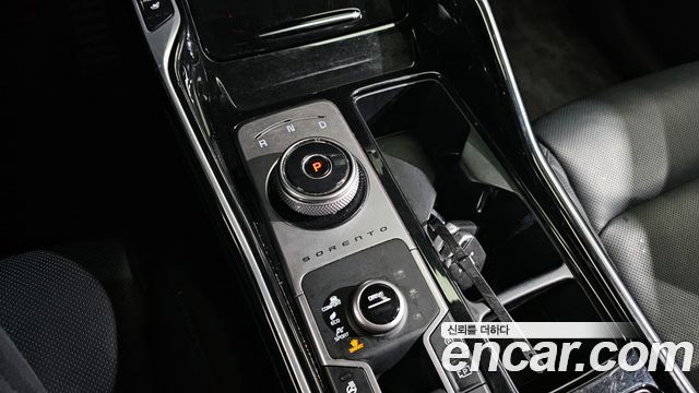 Kia Sorento (IV) Diesel 2.2 4WD Gravity 2023 — фото 9