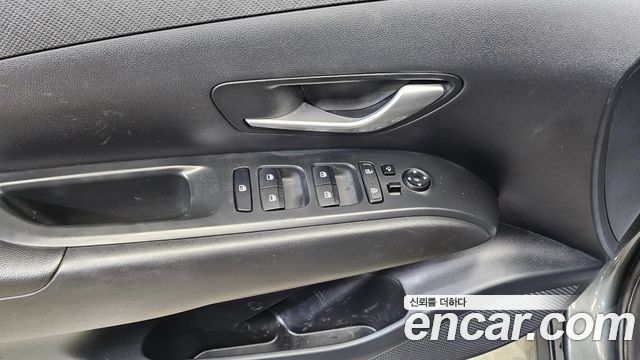 Hyundai Tucson (NX4) Gasoline 1.6 Turbo 2WD Premium 2021 — фото 9