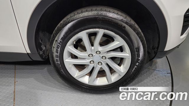 Land Rover Discovery Sport 2.0 TD4 SE (150PS) 2018 — фото 5