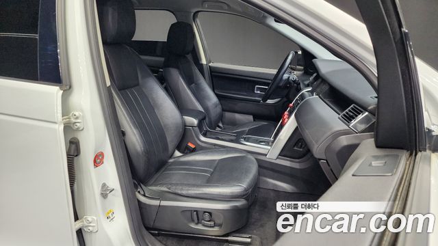 Land Rover Discovery Sport 2.0 TD4 SE (150PS) 2018 — фото 11