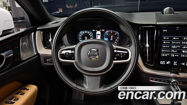 Volvo XC60 (II) D5 Inscription 2020 — фото 17