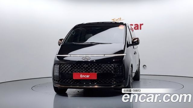 Hyundai Staria 4WD Lounge 7-Seater Inspiration 2024 — фото 3