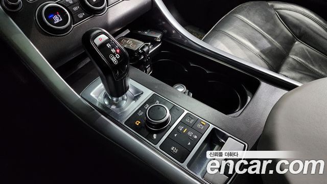 Land Rover Range Rover Sport (II) 3.0 SDV6 HSE Dynamic 2016 — фото 9