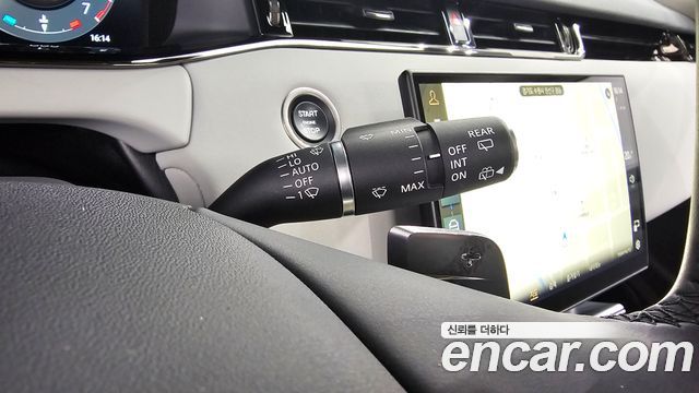 Land Rover Range Rover Evoque (II) P250 S 2024 — фото 17