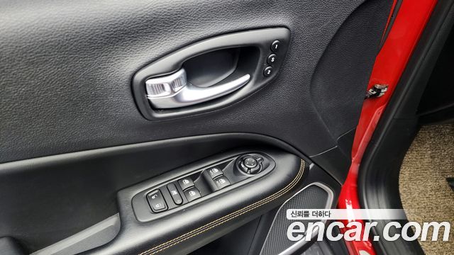 Jeep Compass (II) 2.4 Limitied AWD 2020 — фото 19