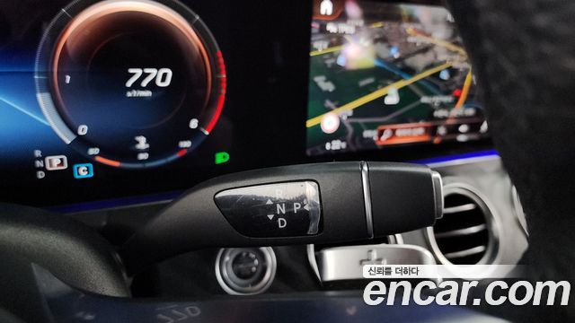 Mercedes-Benz E-Class (W213) E220d 4MATIC AMG Line 2021 — фото 9