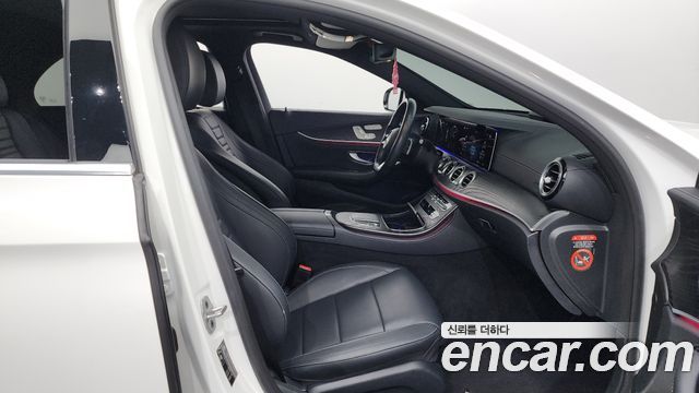 Mercedes-Benz E-Class (W213) E220d 4MATIC AMG Line 2021 — фото 11