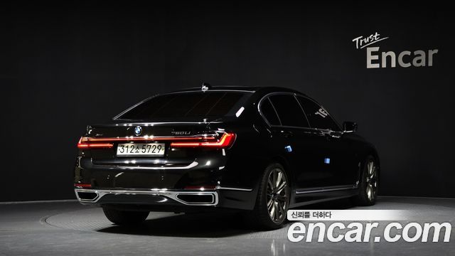 BMW 7 Series (G11) 750Li xDrive Design Pure Excellence Prestige 2020 — фото 2
