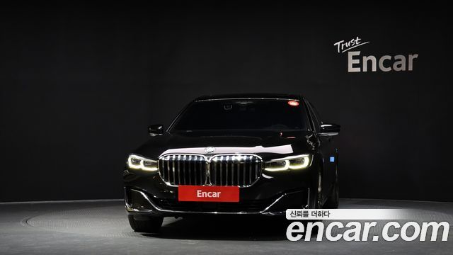 BMW 7 Series (G11) 750Li xDrive Design Pure Excellence Prestige 2020 — фото 3