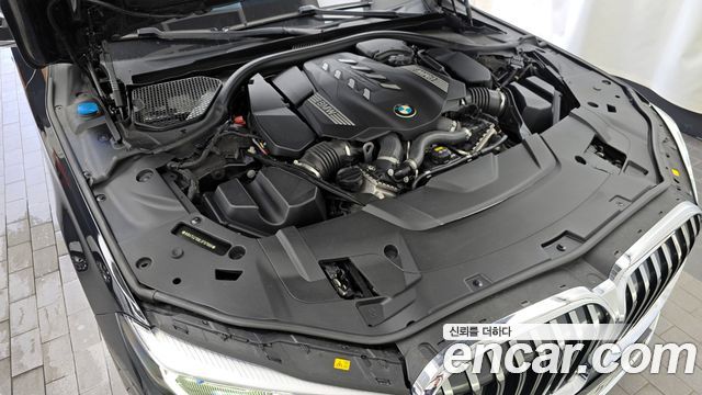 BMW 7 Series (G11) 750Li xDrive Design Pure Excellence Prestige 2020 — фото 6