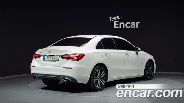 Mercedes-Benz A-Class (W177) A220 Sedan 2021 — фото 2