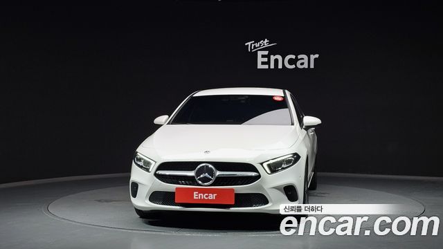 Mercedes-Benz A-Class (W177) A220 Sedan 2021 — фото 3