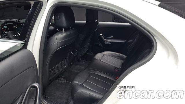 Mercedes-Benz A-Class (W177) A220 Sedan 2021 — фото 12