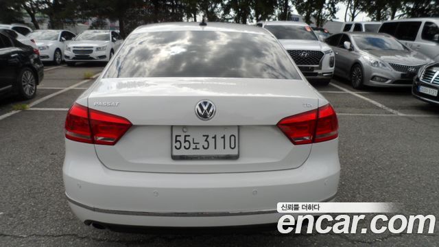 Volkswagen Passat 2.0 TDI B7 2012 — фото 4