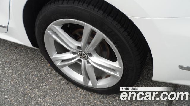Volkswagen Passat 2.0 TDI B7 2012 — фото 5