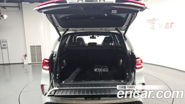 BMW X5M (G05) 4.4 Competition 2023 — фото 20