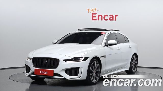 Jaguar XE P300 R-Dynamic HSE AWD