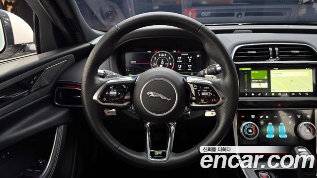 Jaguar XE P300 R-Dynamic HSE AWD 2020 — фото 17