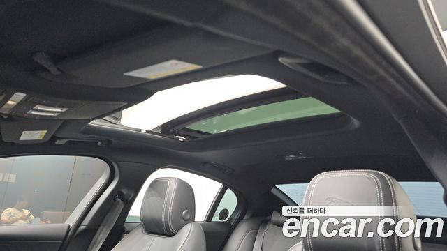 Jaguar XE P300 R-Dynamic HSE AWD 2020 — фото 23