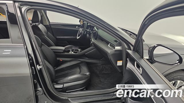 Kia K5 Hybrid (III) Trendy 2023 — фото 11