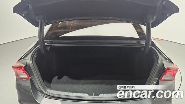 Kia K5 Hybrid (III) Trendy 2023 — фото 20