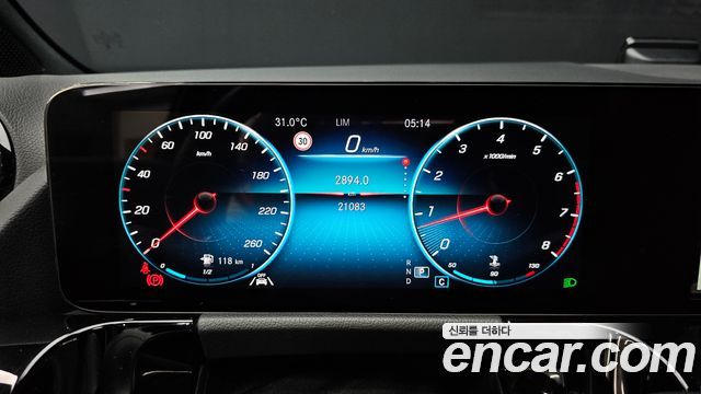 Mercedes-Benz GLA-Class (H247) GLA250 4MATIC 2023 — фото 8