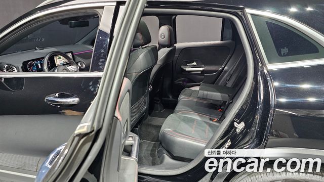 Mercedes-Benz GLA-Class (H247) GLA250 4MATIC 2023 — фото 12